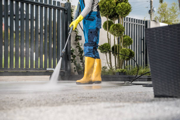 Best Pool Deck Cleaning  in El Cerro Mission, NM